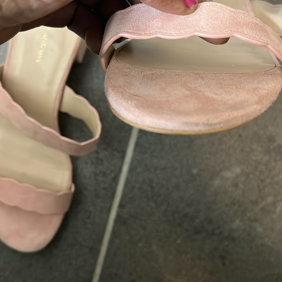 Size 11 Stuart Weitzman women’s Santorini scallop 35 cm heels - Picture 8 of 11